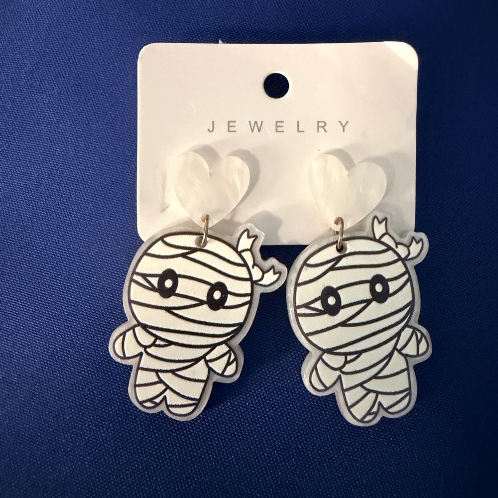 Cute Mummy Earrings with Heart Studs